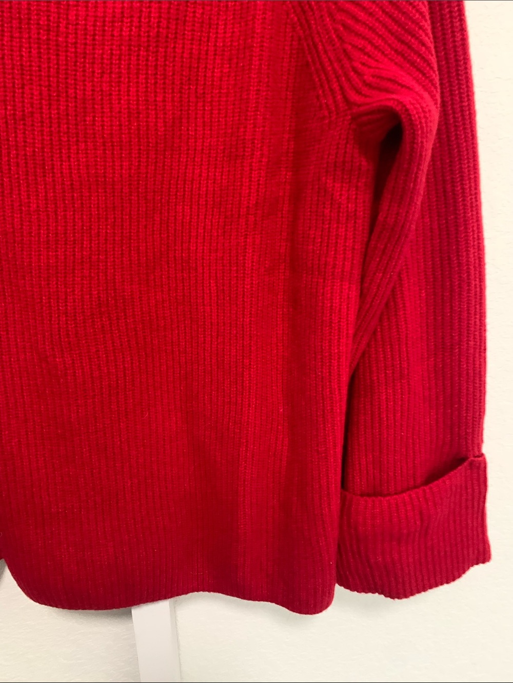 GAP Red Ribbed Crewneck Sweater - Picture 3 of 7